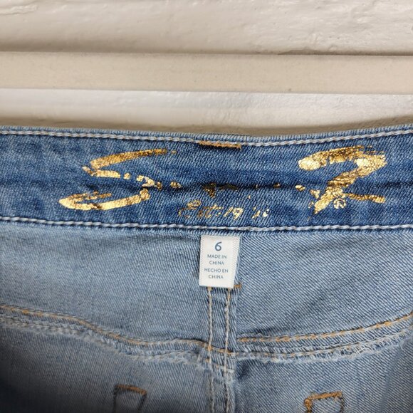 Seven7 Women's Size 6 Jean Shorts Weekend Short Cut Off - Picture 3 of 4